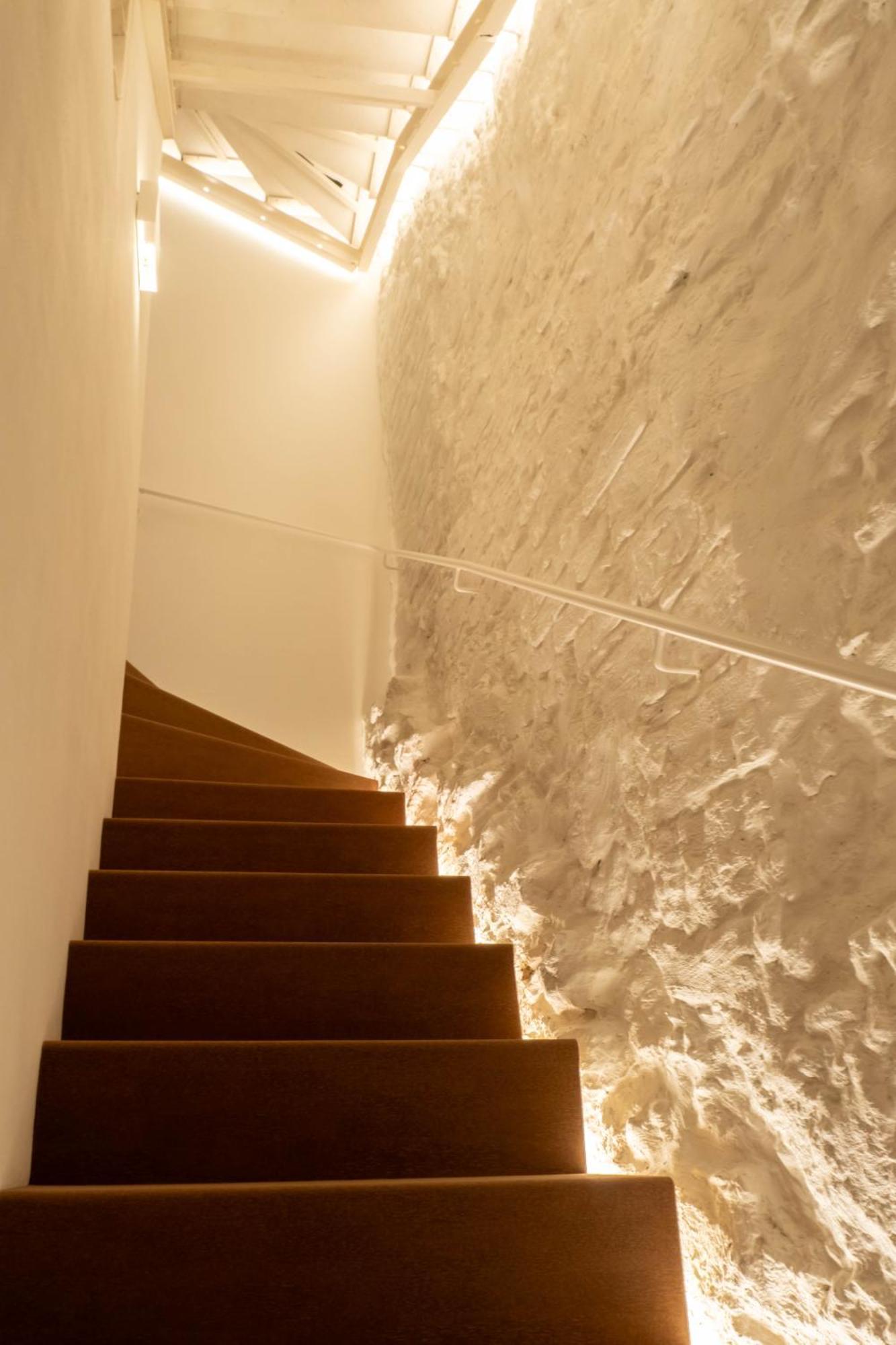 White Wolf Boutique Apartments 奥洛穆茨 外观 照片